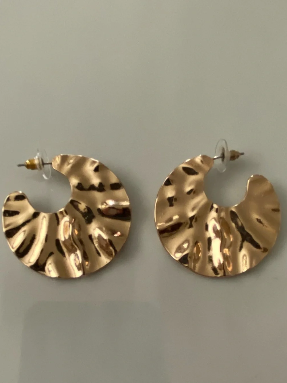 N/A elegant gold